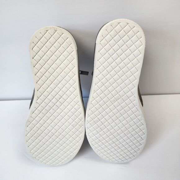 TORRID WOMEN'S PERFORATED WEDGE SNEAKER SIZE 7W GRAY - Picture 8 of 9